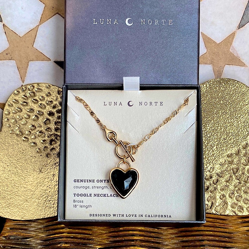 LUNA NORTE1 Onyx Toggle Necklace with a FREE gift 💝 !!